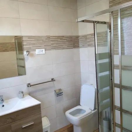 Alojamientocabarceno Casa 220m2 + 4000m2 De Jardin Villa
